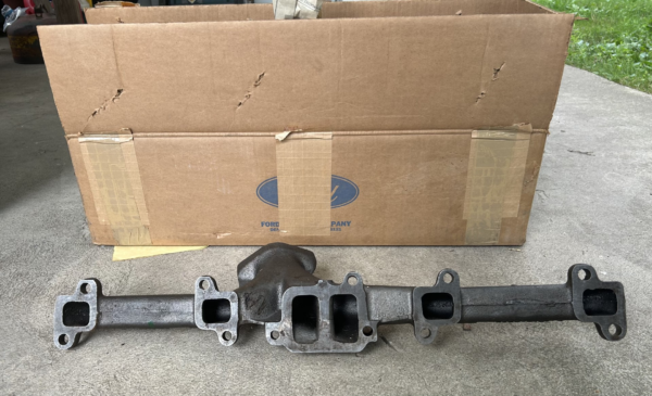 6cyl Exhaust Manifold NOS